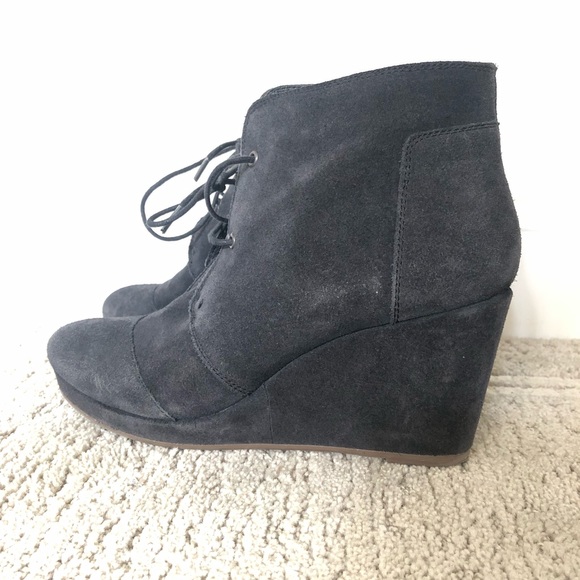 Blondo Women’s Waterproof Wedge Boories - Picture 3 of 6